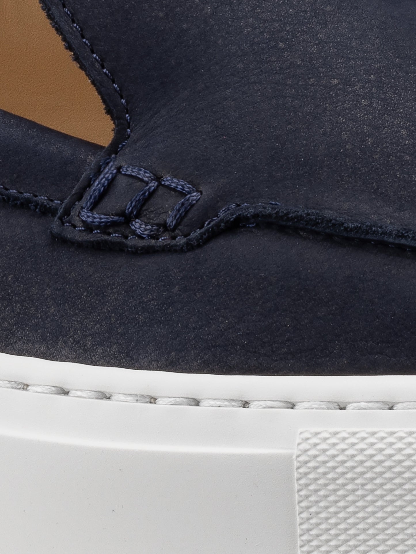 Lido Nubuck Loafer in Yacht