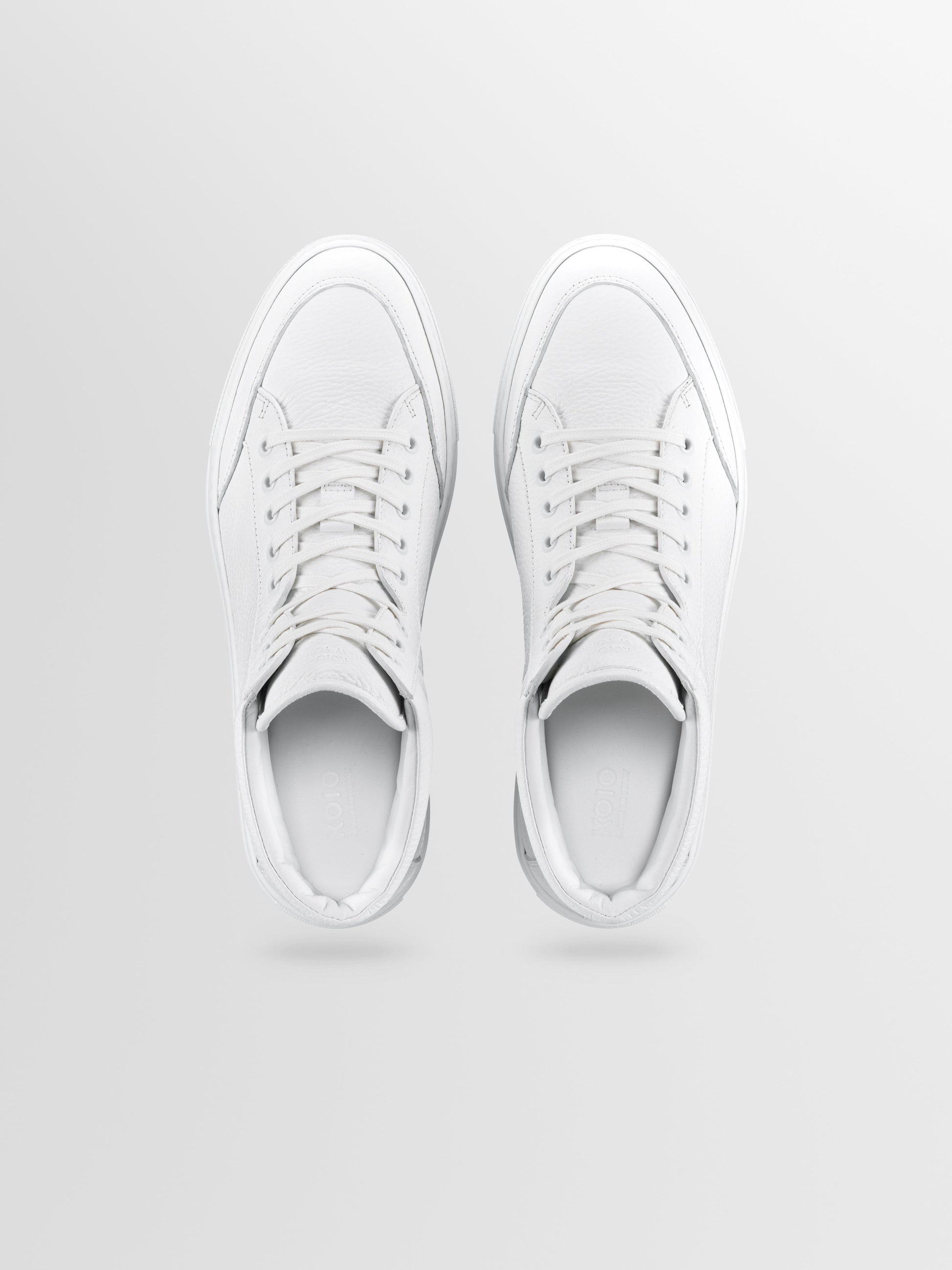 Primo Leather Sneaker in Triple White